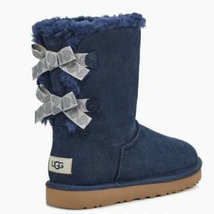 NWT UGG BOOTS 7